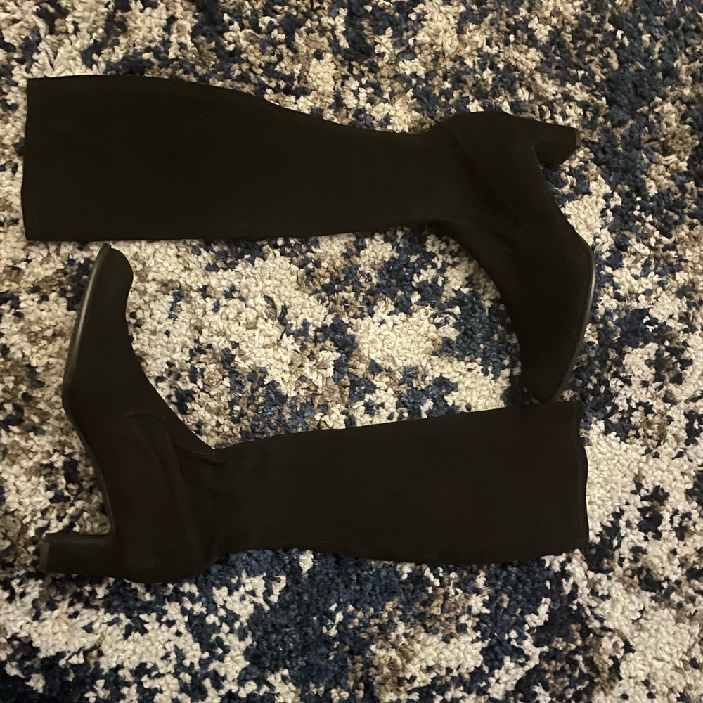 Stuart Weitzman Elegant Black Boots